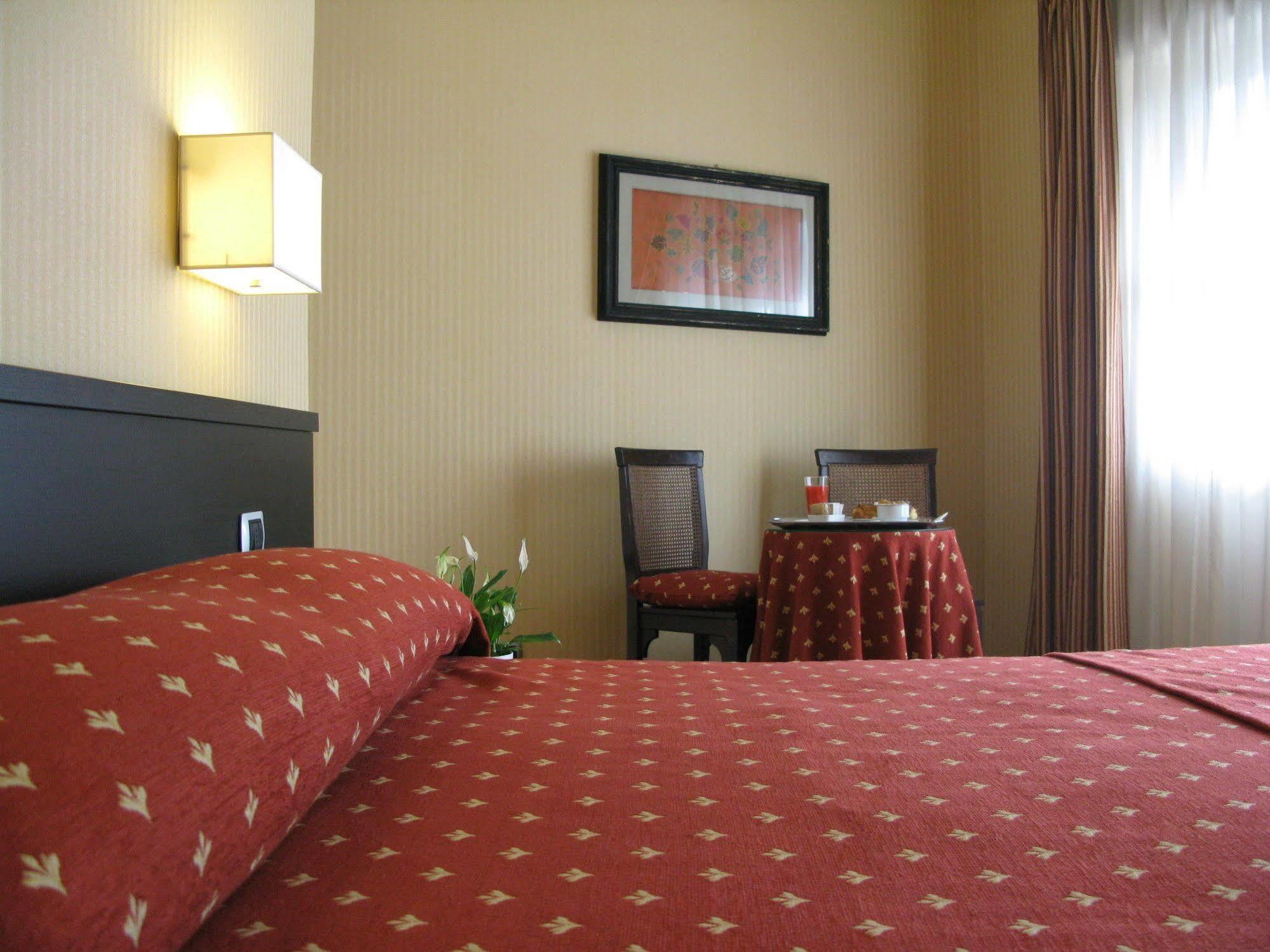 York Hotel Róma Kültér fotó